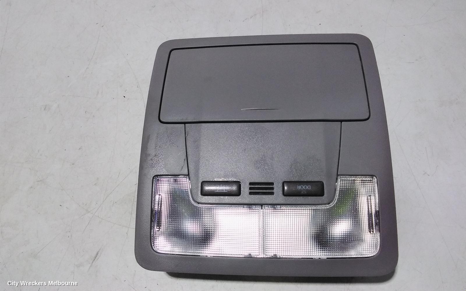 TOYOTA KLUGER COURTESY LIGHT, XU50 SERIES, 03/2014 - 02/2021 - Image 3