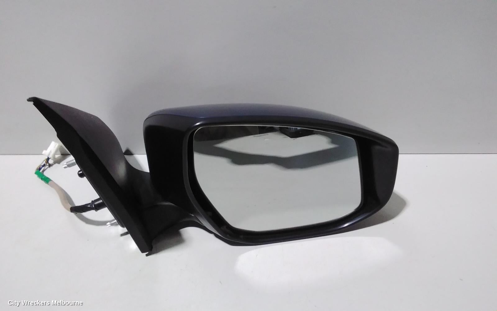NISSAN PULSAR RIGHT DOOR MIRROR, B17, SEDAN, MANUAL FOLD TYPE, 12/2012 - 12/2017 - Image 2