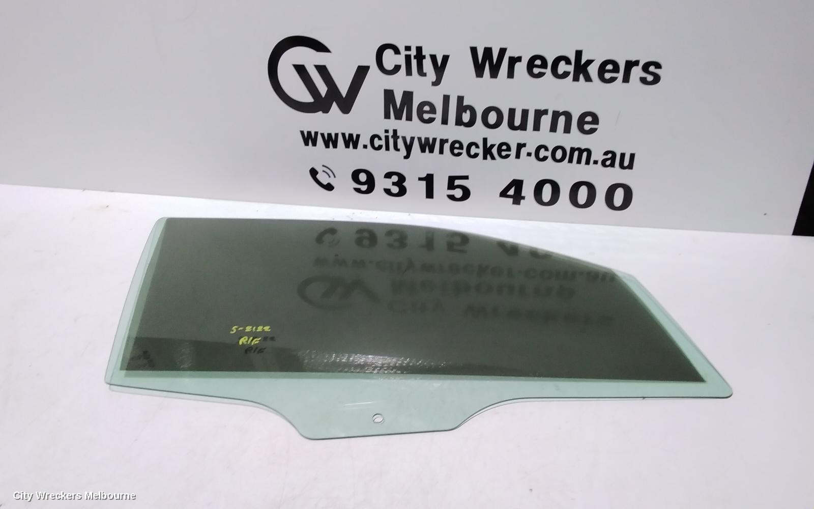 VOLKSWAGEN AMAROK RIGHT FRONT DOOR WINDOW, 2H, 12/2010 ONWARDS - Image 2
