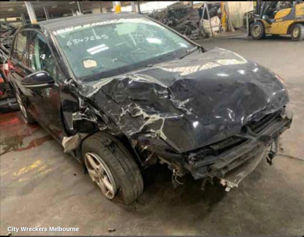 VOLKSWAGEN GOLF RADIO/CD/DVD/SAT/TV, DISPLAY SCREEN, 6.5IN, NON SAT NAV TYPE, GEN 7, 03/2013 - 03/2017 - Image 3