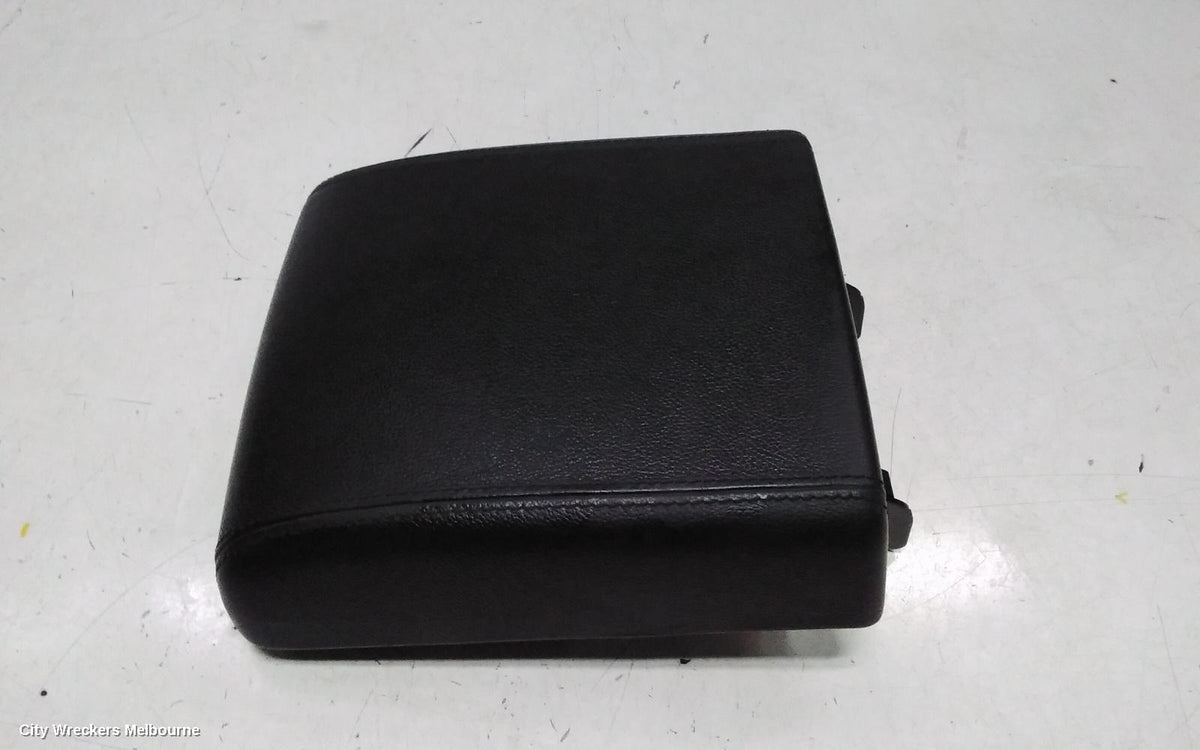 LAND ROVER DISCOVERY SPORT CONSOLE, L550, 01/2015 ONWARDS - Image 2
