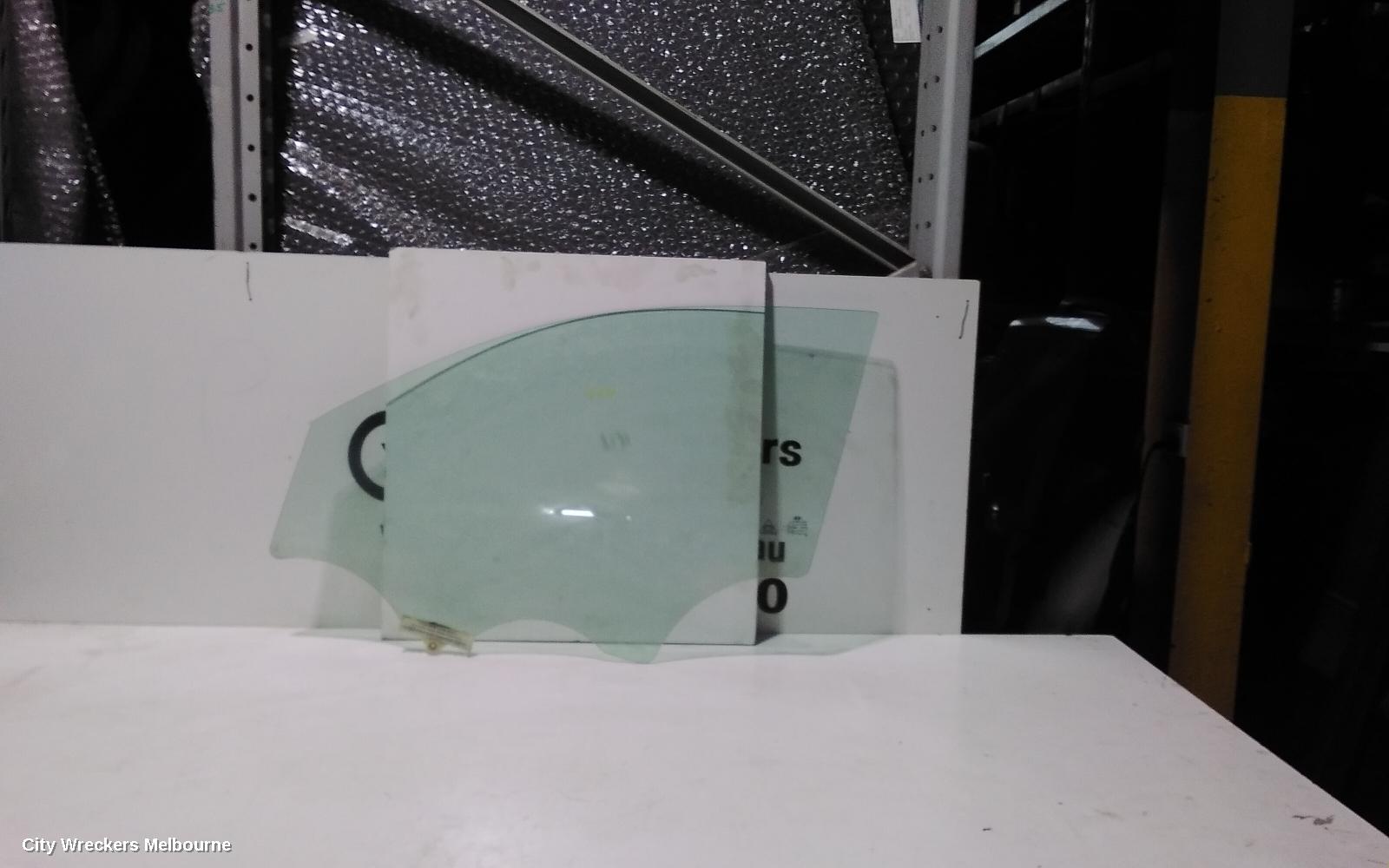 HYUNDAI TUCSON LEFT FRONT DOOR WINDOW, TL, 07/2015 - 01/2021 - Image 3