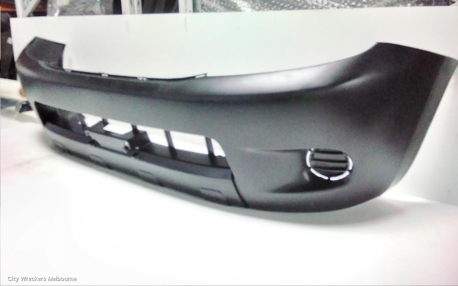 TOYOTA HILUX FRONT BUMPER, BUMPER BAR, SR/SR5, COLOUR CODED, NON FLARE GUARDS TYPE, 02/2005 - 10/2008 - Image 3