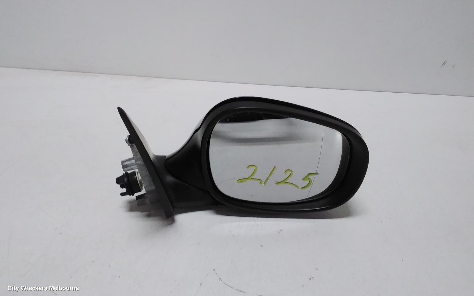 BMW 3 SERIES RIGHT DOOR MIRROR, E90/E91, SEDAN/WAGON, STANDARD, NON SEAT ADJ. & NON MEMORY, W/ AUTO DIP TYPE, 09/2008 - 04/2012 - Image 1