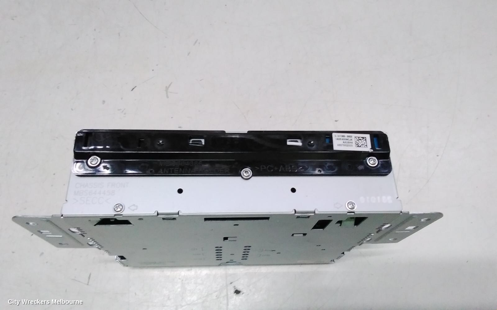 GENESIS GV70 RADIO/CD/DVD/SAT/TV, DISPLAY UNIT, TOUCH SCREEN, 14.5IN, JK, 03/2021 ONWARDS - Image 2