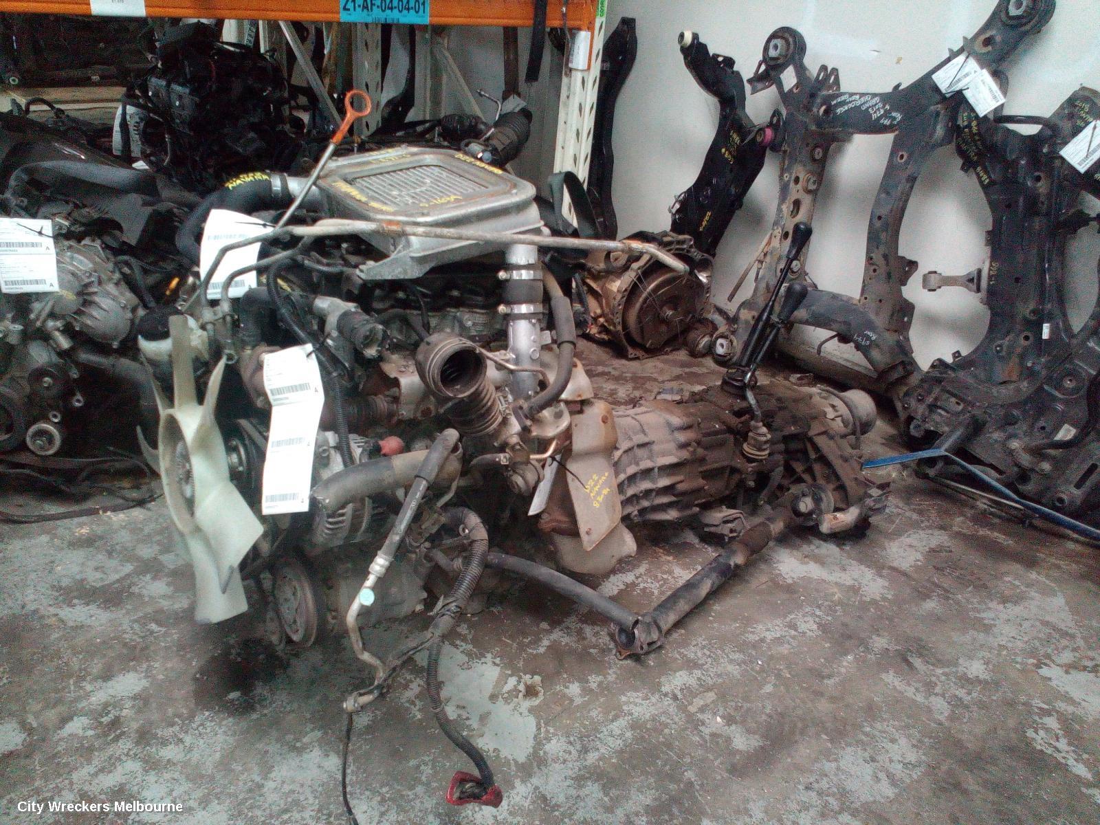 NISSAN NAVARA TRANS/GEARBOX, D22, MANUAL, 4WD, DIESEL, 2.5, YD25, TURBO, 5 SPEED, 01/2007 - 08/2015 - Image 3