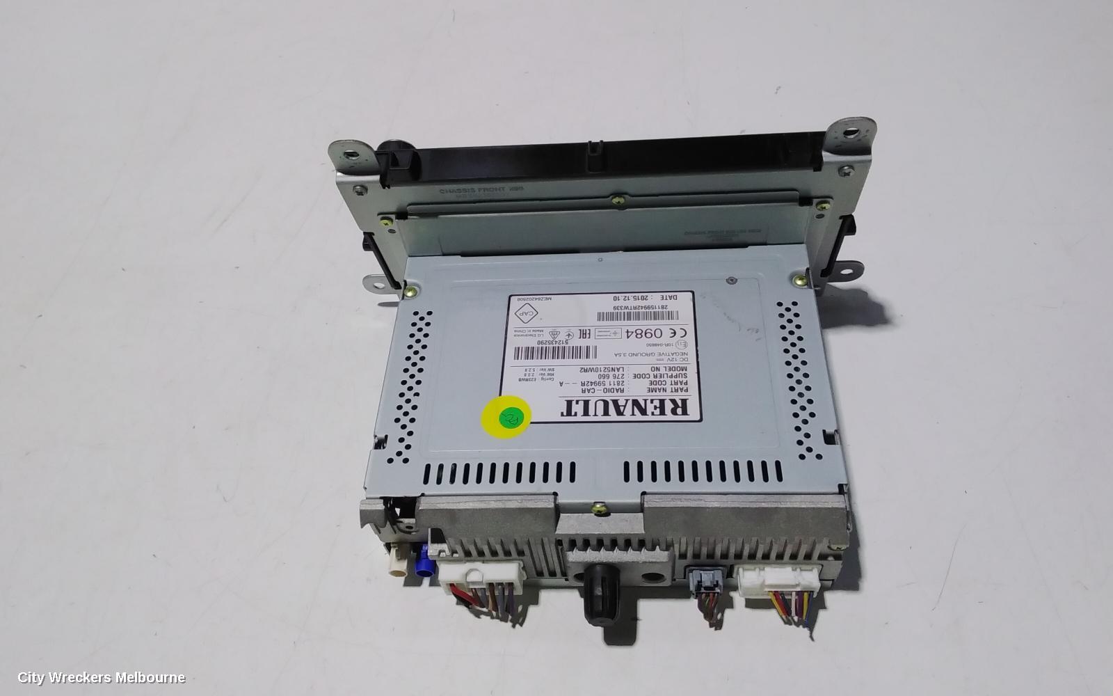 RENAULT CLIO RADIO/CD/DVD/SAT/TV, MP3/CD/CASSETTE, X98, 09/2013 - 10/2019 - Image 3