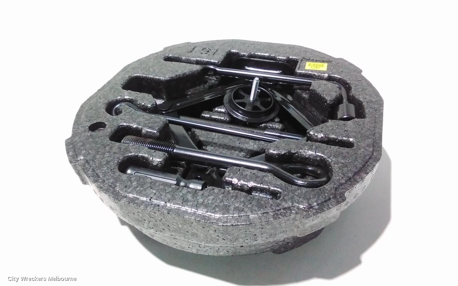 HYUNDAI VELOSTER JACK/TOOL KIT, JS, 09/2019 - 07/2021 - Image 1