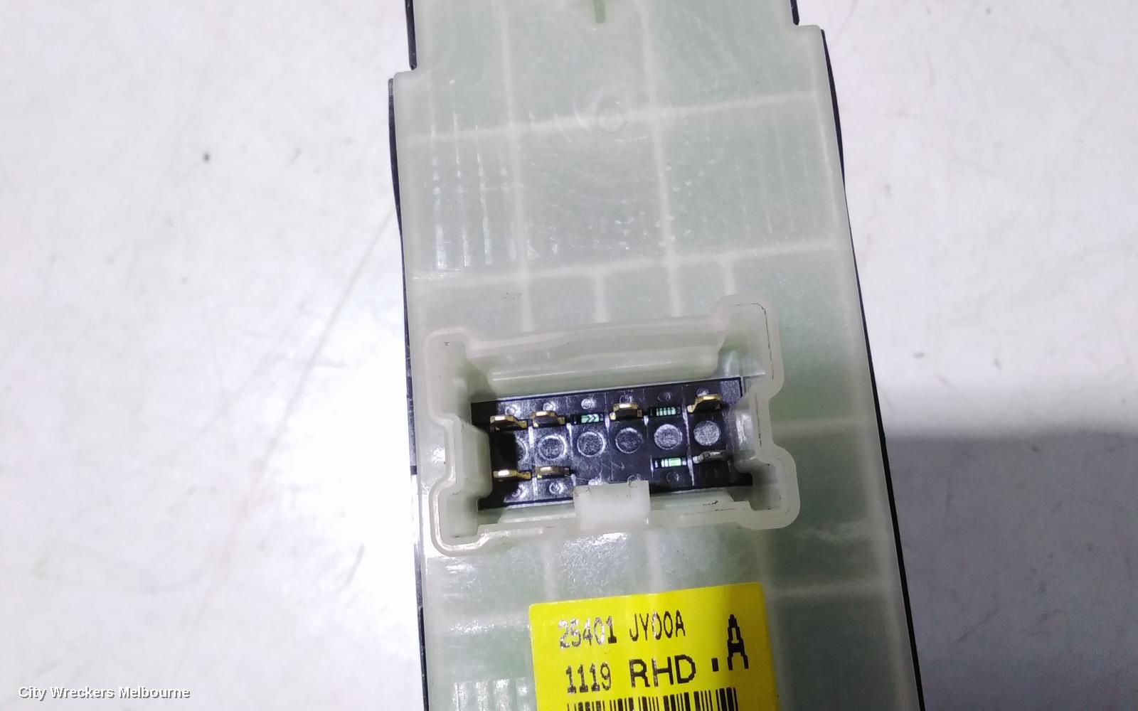 RENAULT KALEOS PWR DR WIND SWITCH, RH FRONT (MASTER SWITCH), H45, 07/2011 - 04/2016 - Image 3
