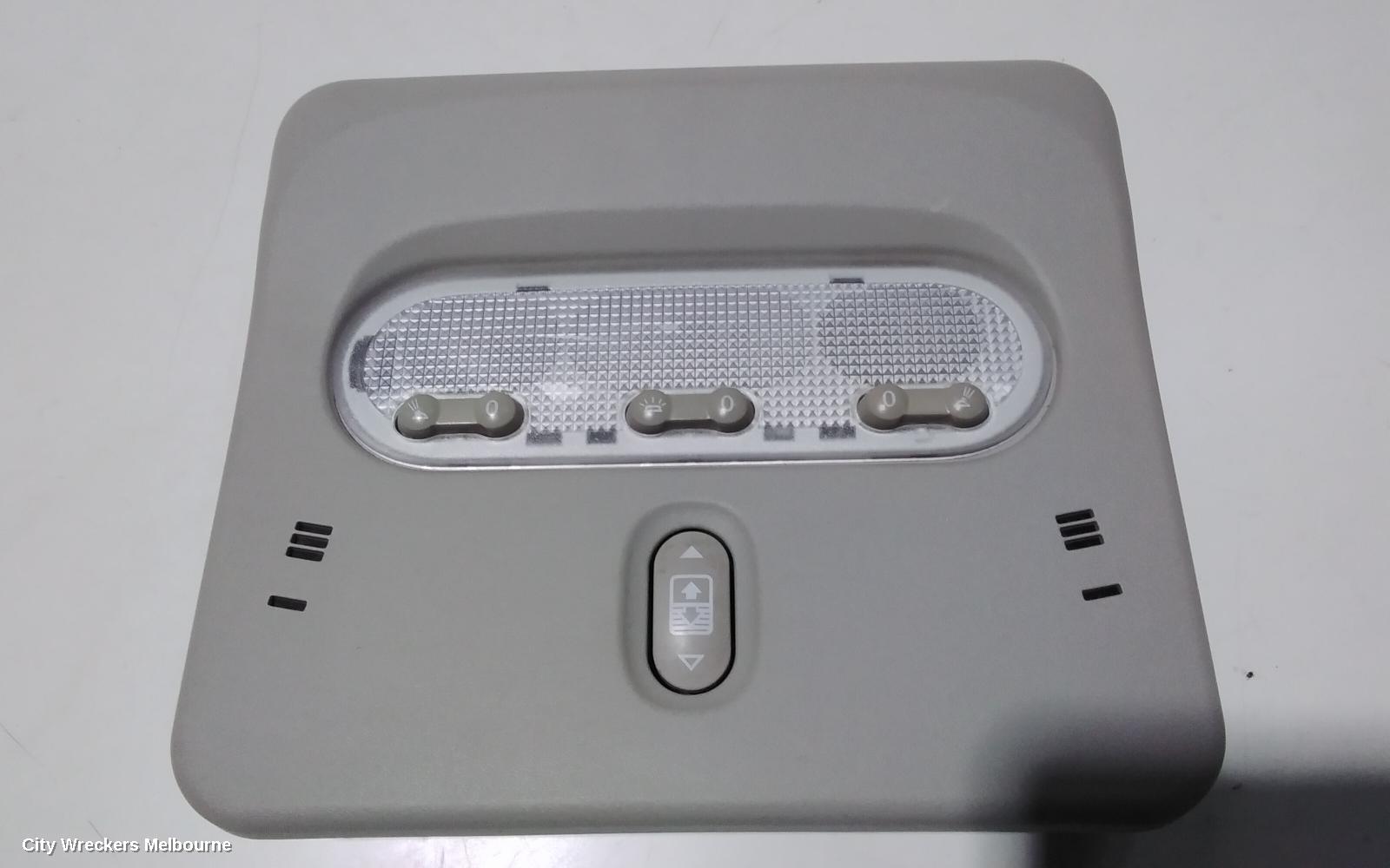 NISSAN QASHQAI COURTESY LIGHT, J11, FRONT, W/ SUNROOF CONTROLS TYPE, 12/2013 - 07/2021 - Image 2