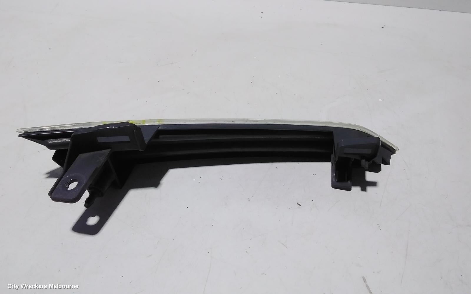 NISSAN MURANO LEFT INDICATOR/FOG/SIDE, HEADLAMP GARNISH (CENTRE), Z51, 12/2008 - 12/2014 - Image 2