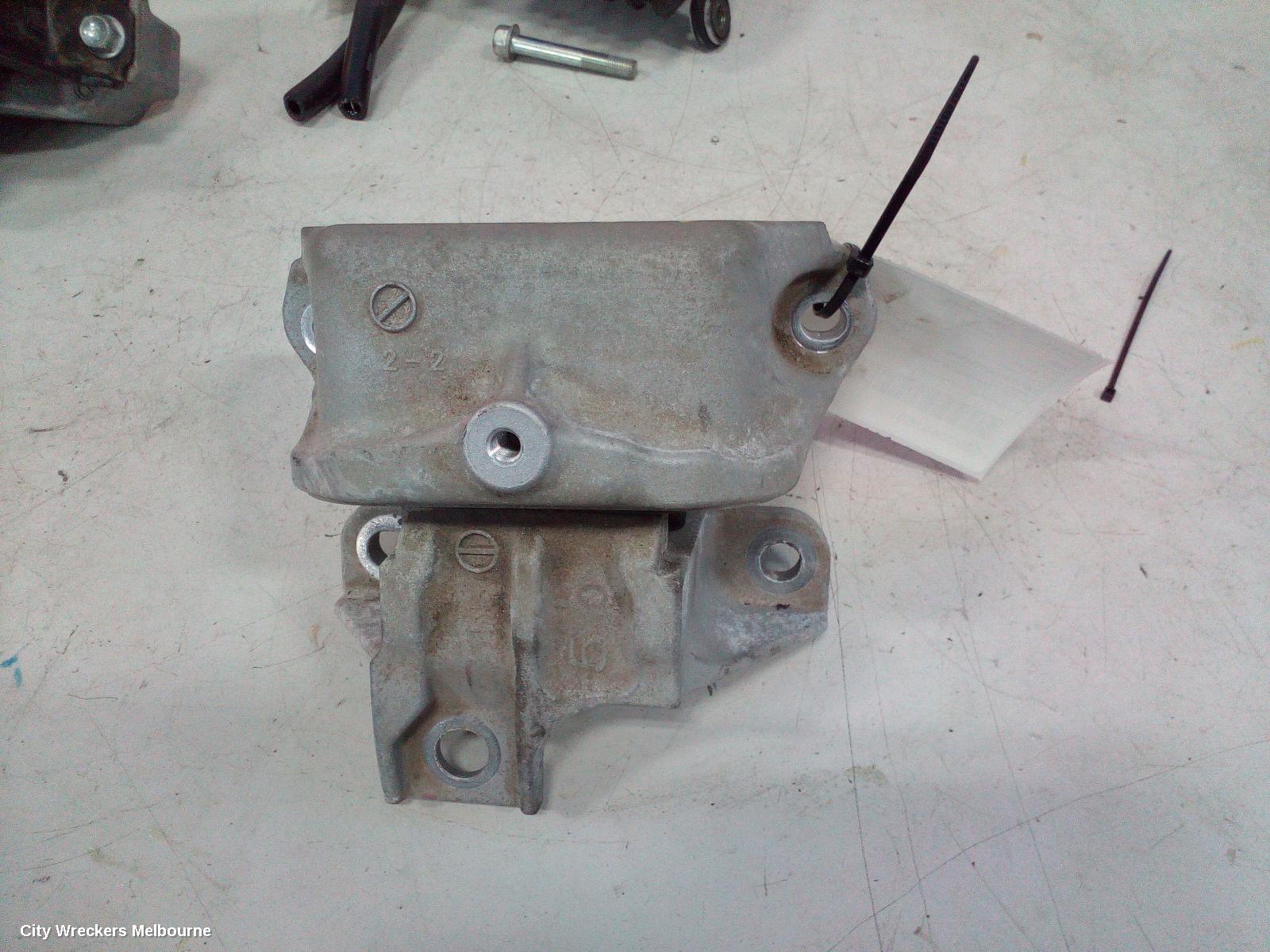 MITSUBISHI OUTLANDER MOUNT, ZK, 04/2015 - 07/2021 - Image 2