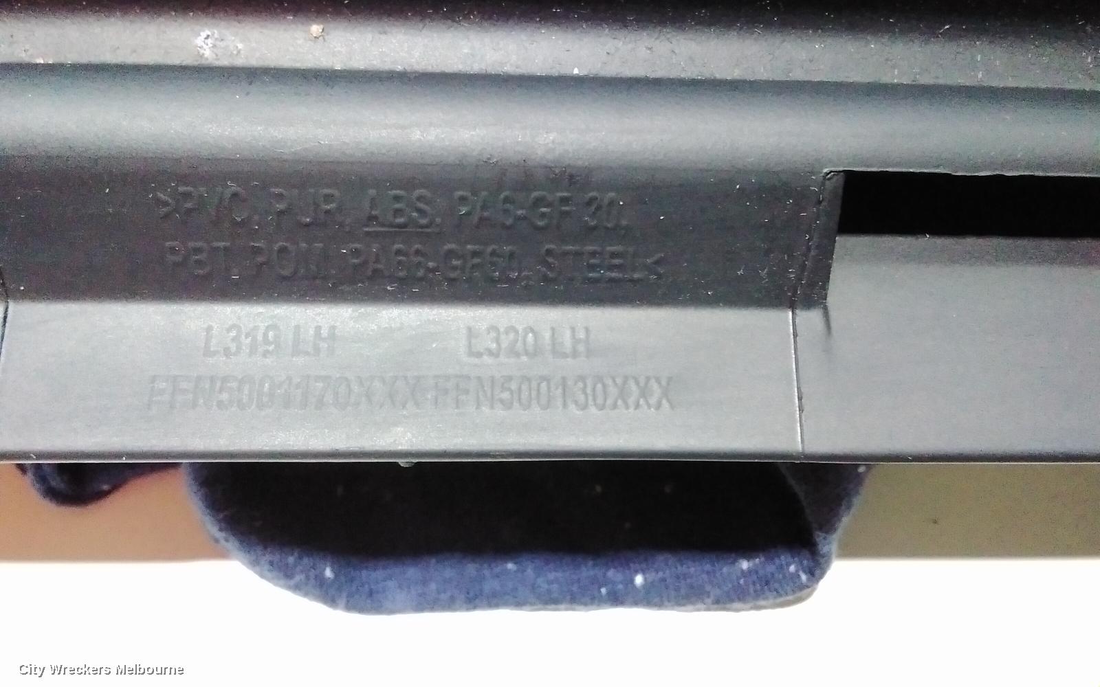 LAND ROVER RANGEROVER SPORT GLOVE BOX, UPPER, L320, 08/2005 - 12/2013 - Image 3