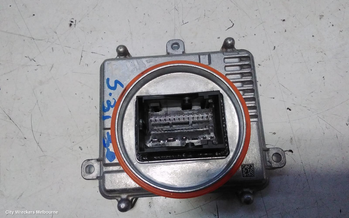 VOLKSWAGEN GOLF RIGHT HEADLAMP, GEN 8, W/ LED, NON ADAPTIVE TYPE, 09/2020 - 06/2024 - Image 3