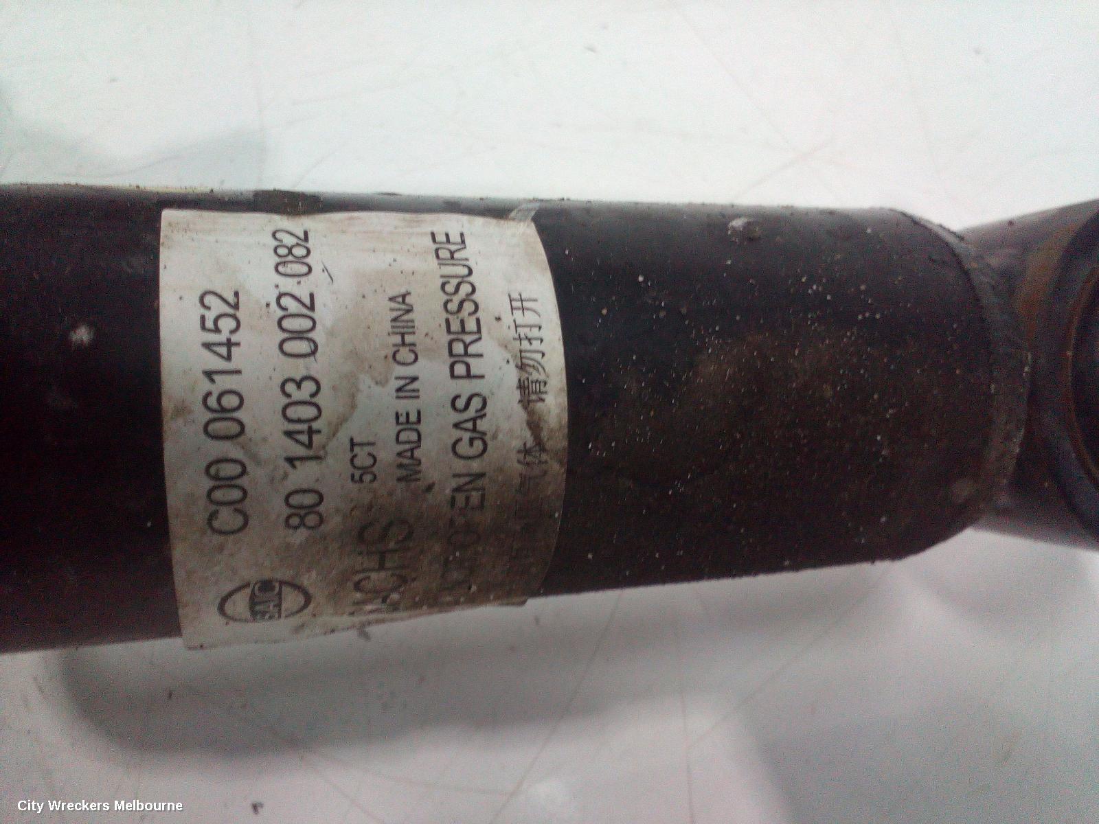 LDV T60 RIGHT DRIVESHAFT, FRONT, AUTO, DIESEL, 2.8, TURBO, SK8C, 07/2017 - 07/2021 - Image 2
