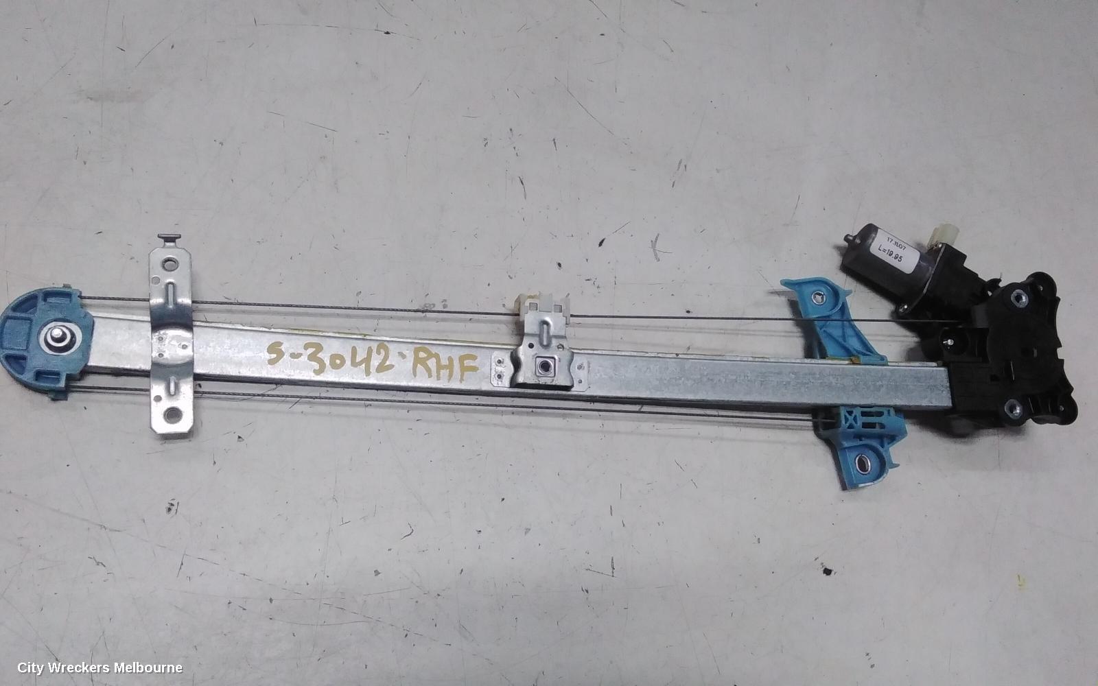 SUZUKI SWIFT RIGHT FRONT WINDOW REG/MOTOR, AZ, 04/2017 - 03/2025 - Image 1