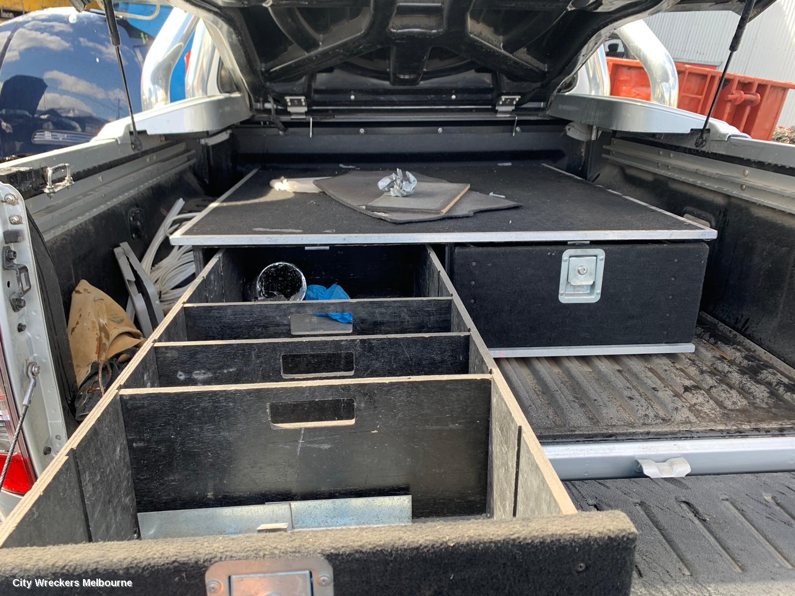 NISSAN NAVARA RIGHT REAR DOOR, NP300, DUAL CAB, 05/2015 ONWARDS - Image 3