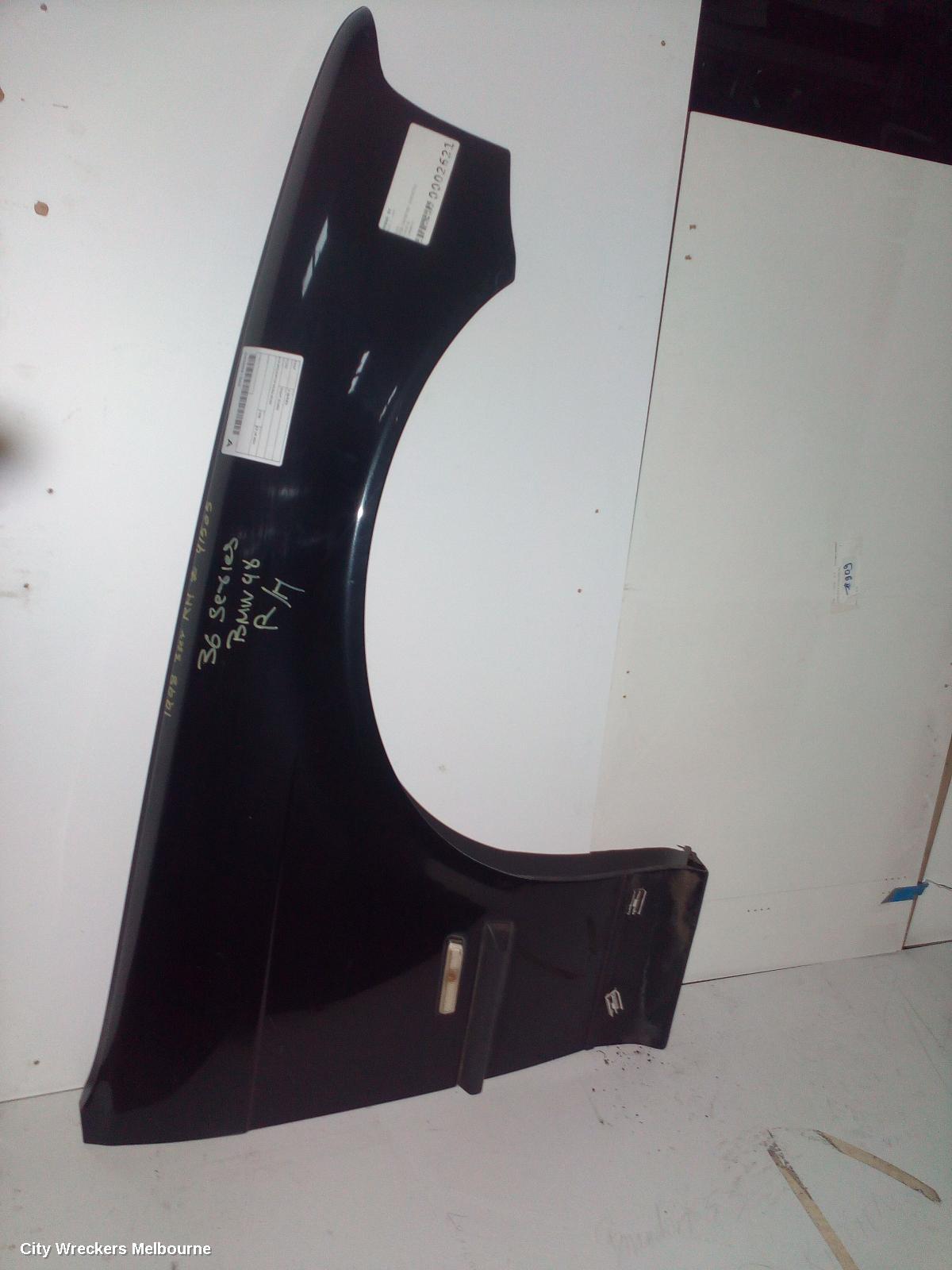 BMW 3 SERIES RIGHT GUARD, E36 SED/HATCH 09/1996 - 09/2000 - Image 1