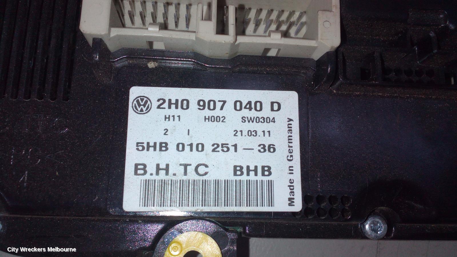 VOLKSWAGEN AMAROK HEATER/AC CONTROLS, DUAL ZONE CLIMATE CONTROL TYPE, 2H, 10/2010 - 06/2016 - Image 2