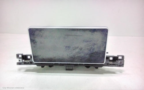 AUDI A4 RADIO/CD/DVD/SAT/TV, HEADUNIT, MULTIMEDIA 2X SD, W/ SIM TYPE, B8 8K, 05/2016 - 01/2017 - Image 2