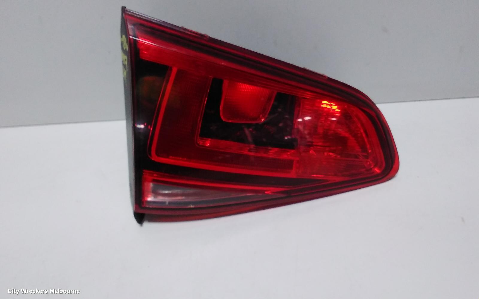 VOLKSWAGEN GOLF REAR GARNISH, TAILGATE LAMP (LH SIDE), GEN 7, HATCH, 03/2013 - 03/2017 - Image 3
