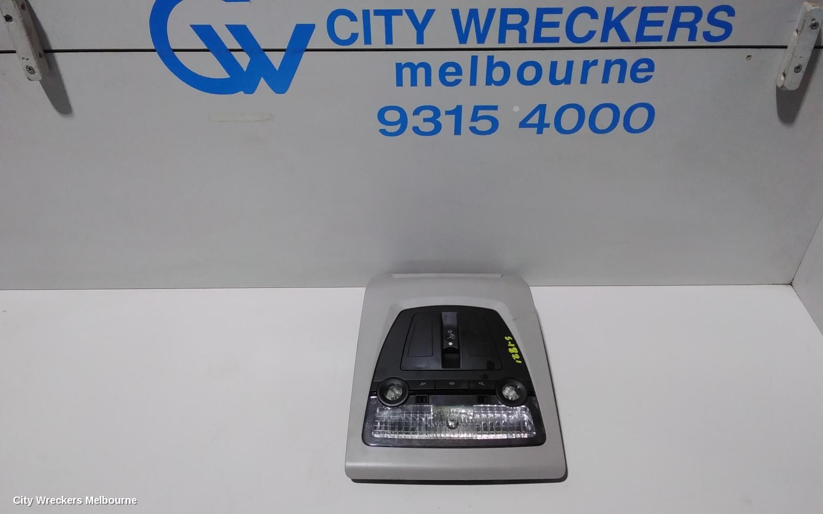 BMW 5 SERIES COURTESY LIGHT, FRONT (CENTRE), W/ SUNROOF CONTROLS TYPE, F10/F11, 05/2010 - 01/2017 - Image 1