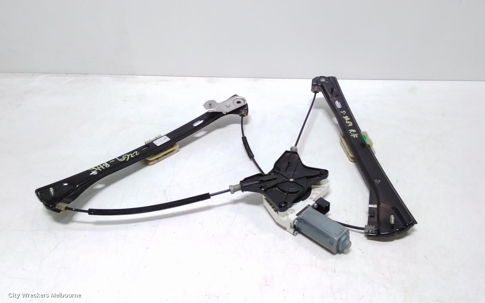 VOLKSWAGEN PASSAT RIGHT FRONT WINDOW REG/MOTOR, DOOR REG ASSY (REG AND MOTOR), B8/MK7, 06/2015 ONWARDS - Image 1