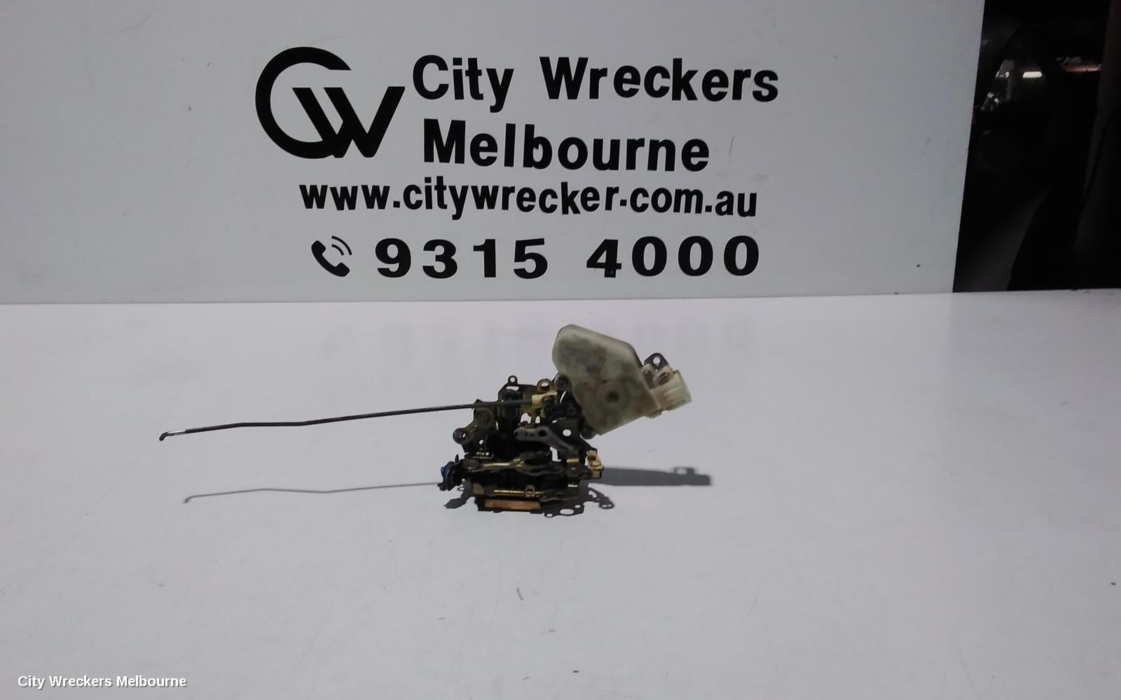NISSAN XTRAIL DOOR/BOOT/GATE LOCK, RIGHT FRONT DOOR LOCK, T30, 10/2001 - 09/2007 - Image 1