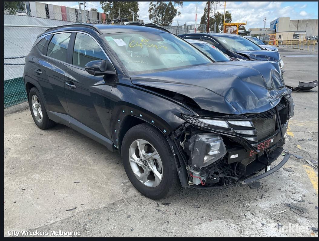 HYUNDAI TUCSON LEFT DOOR MIRROR, NX4, W/ POWER FOLDING, HEATED, NON CAMERA TYPE, COLOUR CODED, 02/2021 - 01/2024 - Image 1