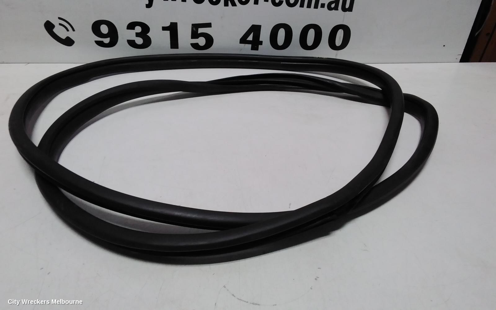 TOYOTA COROLLA, E210, 07/2018 ONWARDS, RHF RUBBER SEAL : 110901 - Image 2