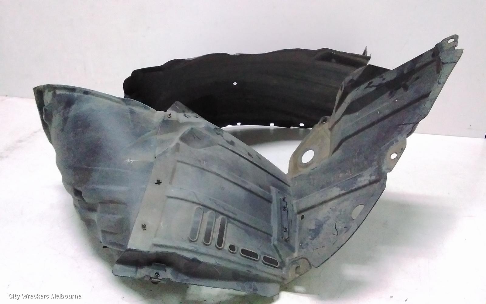 TOYOTA KLUGER RIGHT GUARD LINER, GSU40-GSU45, 07/2010 - 02/2014 - Image 3