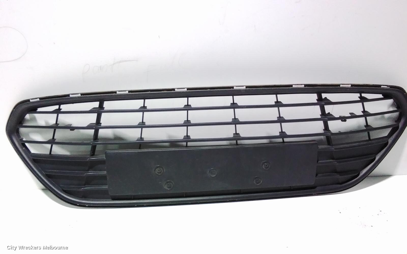 FORD MONDEO GRILLE, BUMPER GRILLE (CENTRE), MC, LX/ZETEC, 11/2010 - 12/2014 - Image 1