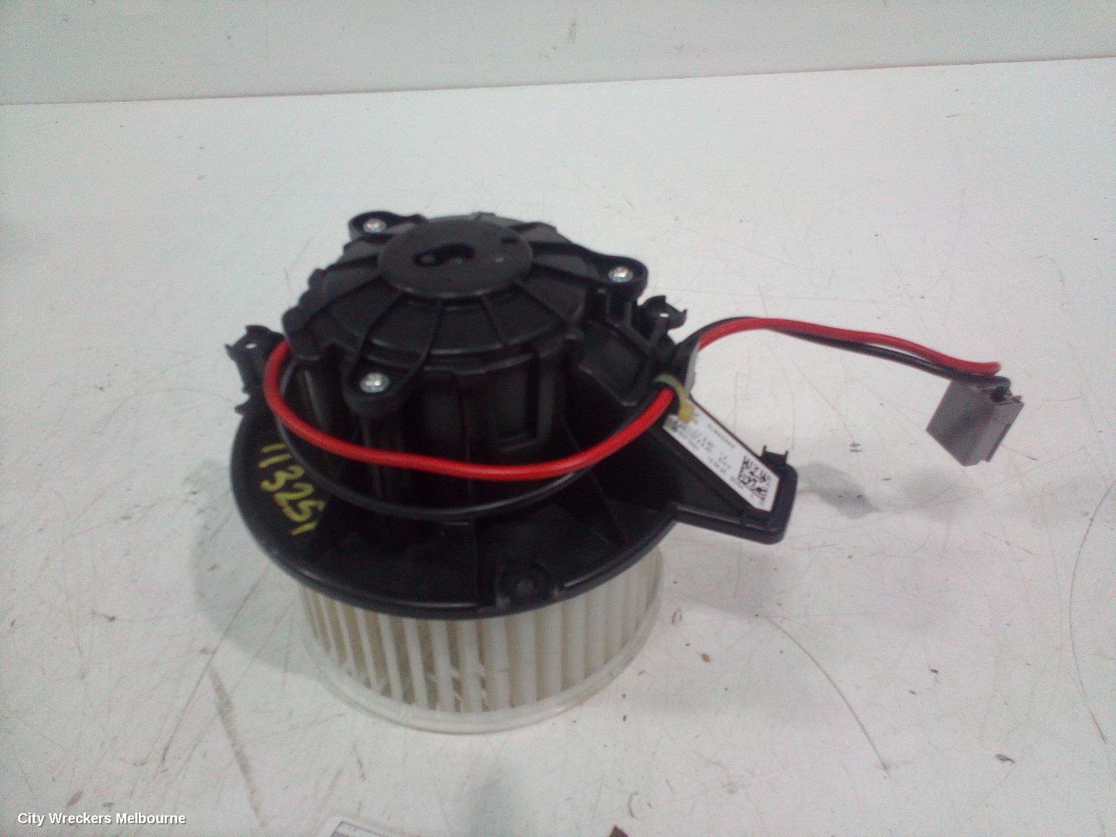HOLDEN COMMODORE HEATER FAN MOTOR, ZB, 10/2017 - 12/2020 - Image 3