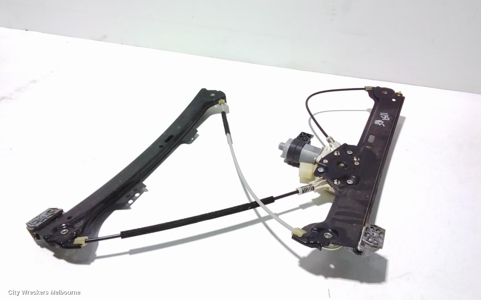 BMW 5 SERIES RIGHT FRONT WINDOW REG/MOTOR, E60, 10/2003 - 04/2010 - Image 2