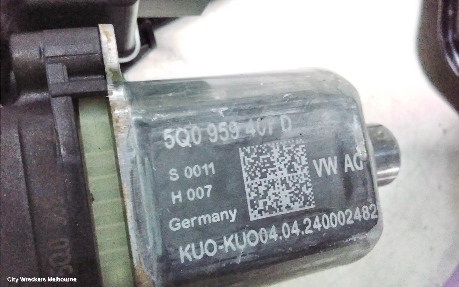 VOLKSWAGEN POLO LEFT REAR WND REG/MOTOR, AW, 09/2017 ONWARDS - Image 3