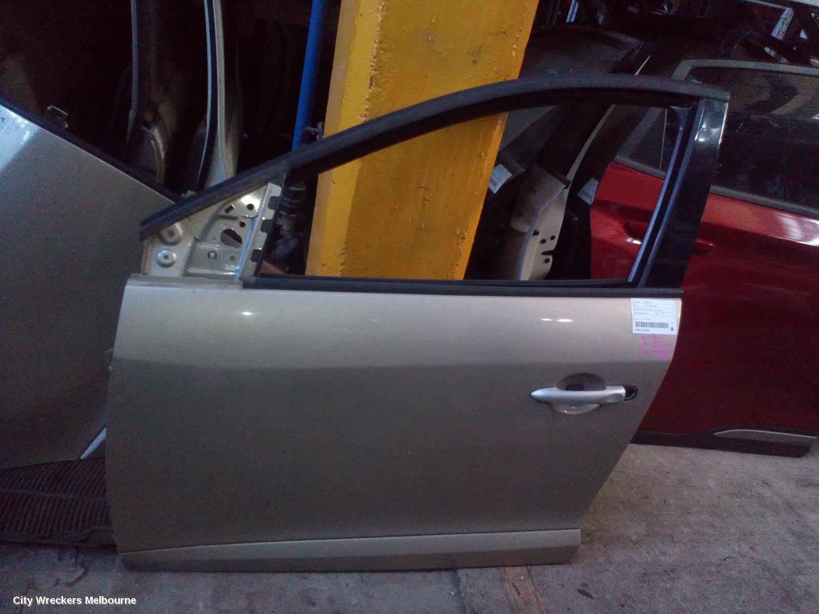 RENAULT MEGANE LEFT FRONT DOOR, X32/K95, 5DR HATCH/WAGON, 09/2010 - 05/2016 - Image 1