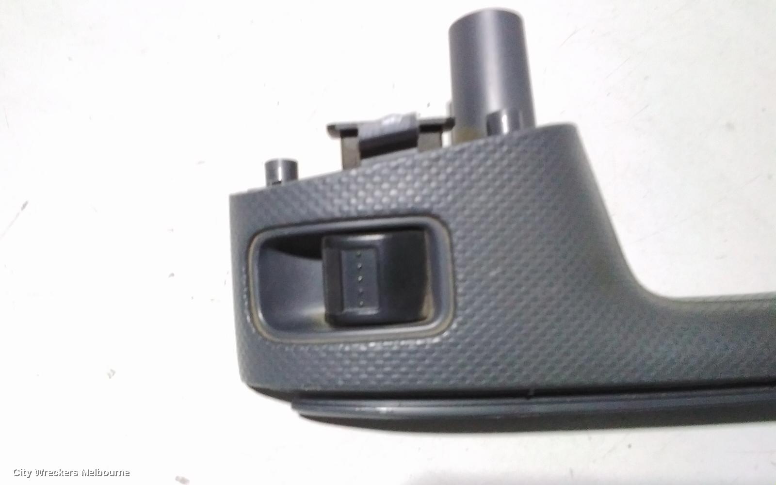 HONDA CIVIC PWR DR WIND SWITCH, RH REAR, 7TH GEN, 11/2000 - 12/2005 - Image 3