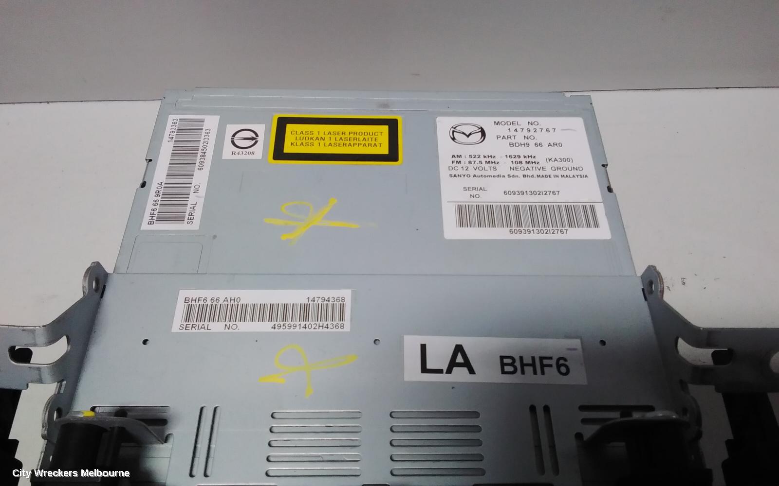 MAZDA 3 RADIO/CD/DVD/SAT/TV, STANDARD CD PLAYER, BL, 04/2009 - 10/2013 - Image 3