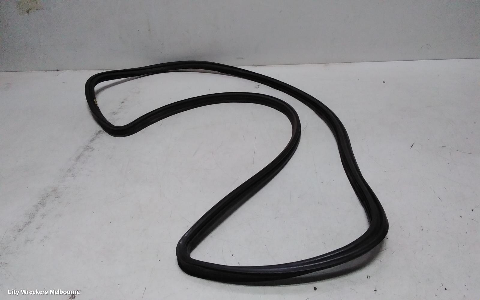 HONDA ACCORD SEAL, TAILGATE RUBBER SEAL : 145991 - Image 2