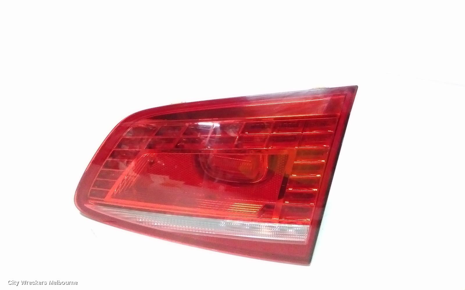 VOLKSWAGEN PASSAT REAR GARNISH, TAILGATE LAMP (RH SIDE), LED TYPE, 3C/MK6 B7, WAGON, 09/2010 - 05/2015 - Image 2