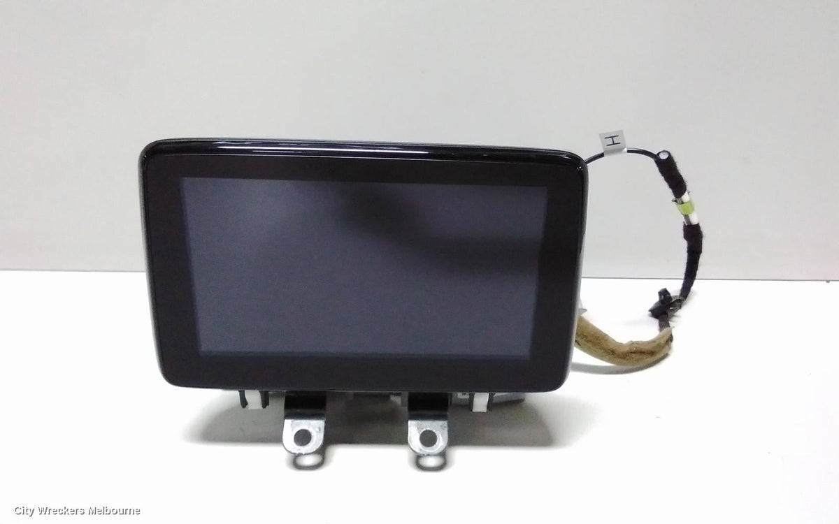 MAZDA CX3 RADIO/CD/DVD/SAT/TV, SD CARD ONLY, DK, 03/2015 ONWARDS - Image 2