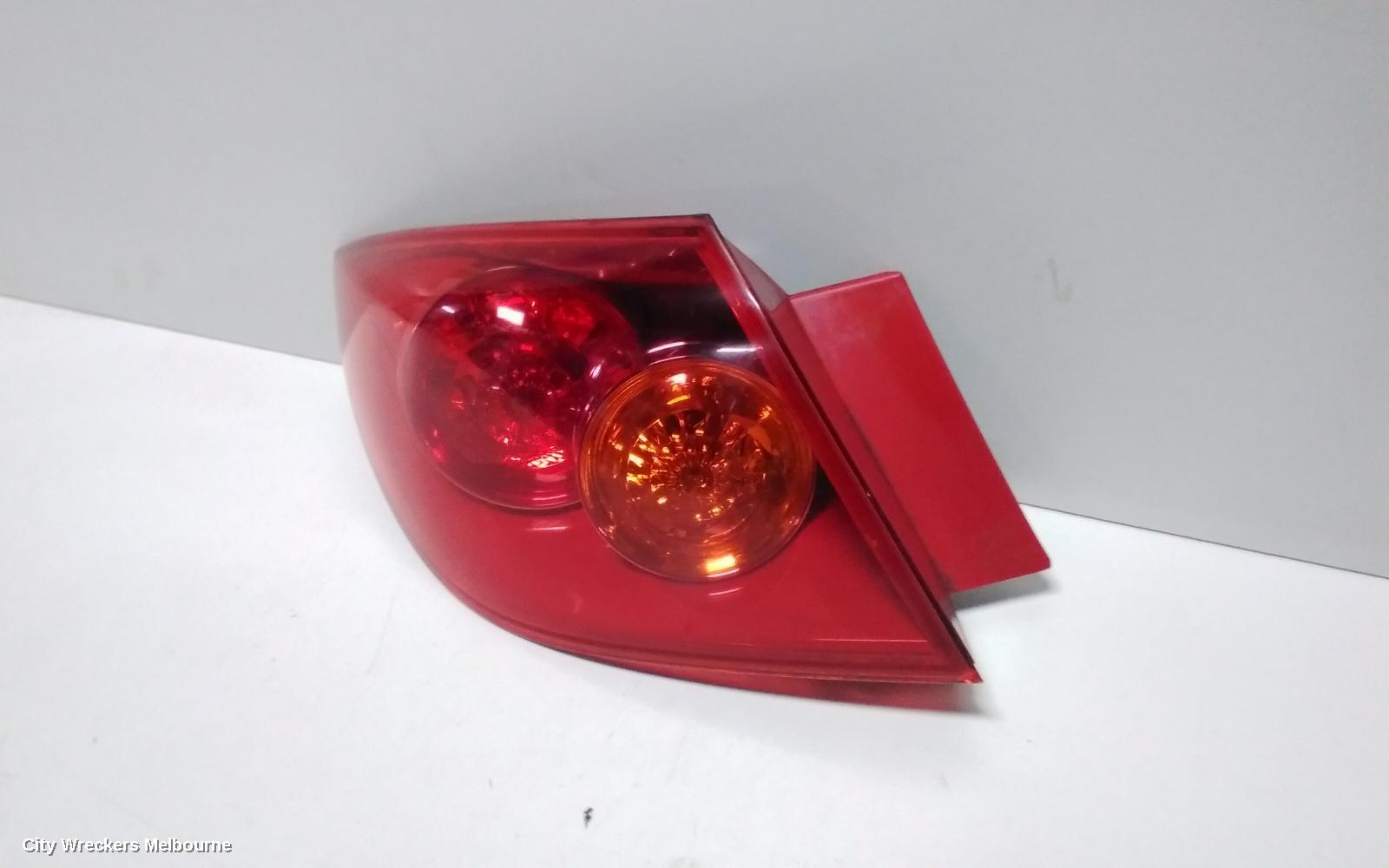 MAZDA 3 LEFT TAILLIGHT, BK, HATCH, 2.0 ENG, LENS# 2912, 10/2003 - 06/2006 - Image 3