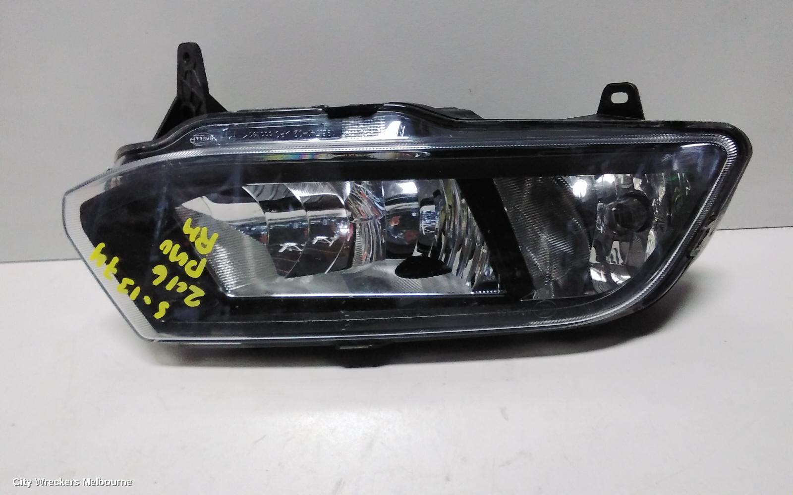 VOLKSWAGEN POLO RIGHT INDICATOR/FOG/SIDE, BUMPER FOGLAMP, 6R, 05/2014 - 09/2017 - Image 3