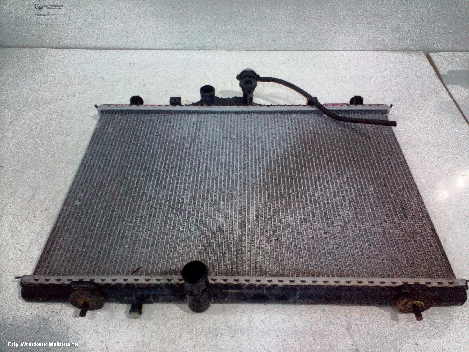 RENAULT KALEOS RADIATOR, AUTO, 2.5, PETROL, H45, 04/2009 - 04/2016 - Image 1