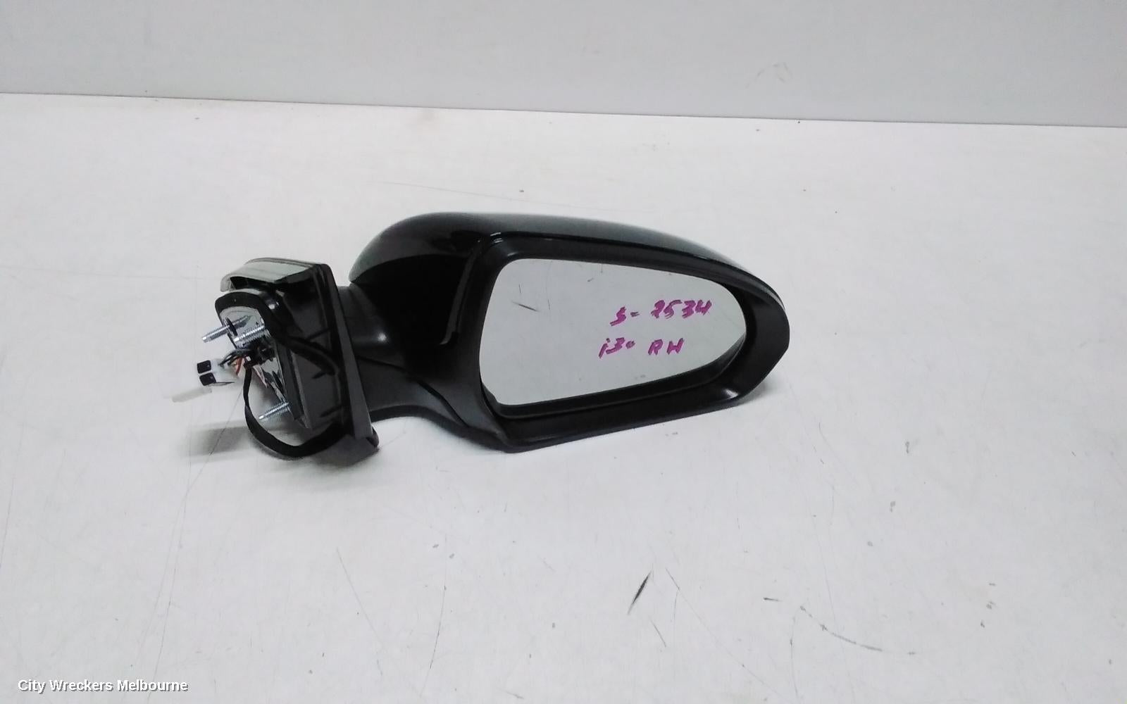 HYUNDAI I30 RIGHT DOOR MIRROR, PD, HATCH (S. KOREA VIN KMHH), POWER FOLD, W/ INDICATOR, NON BLIND SPOT TYPE, 03/2017 ONWARDS - Image 1