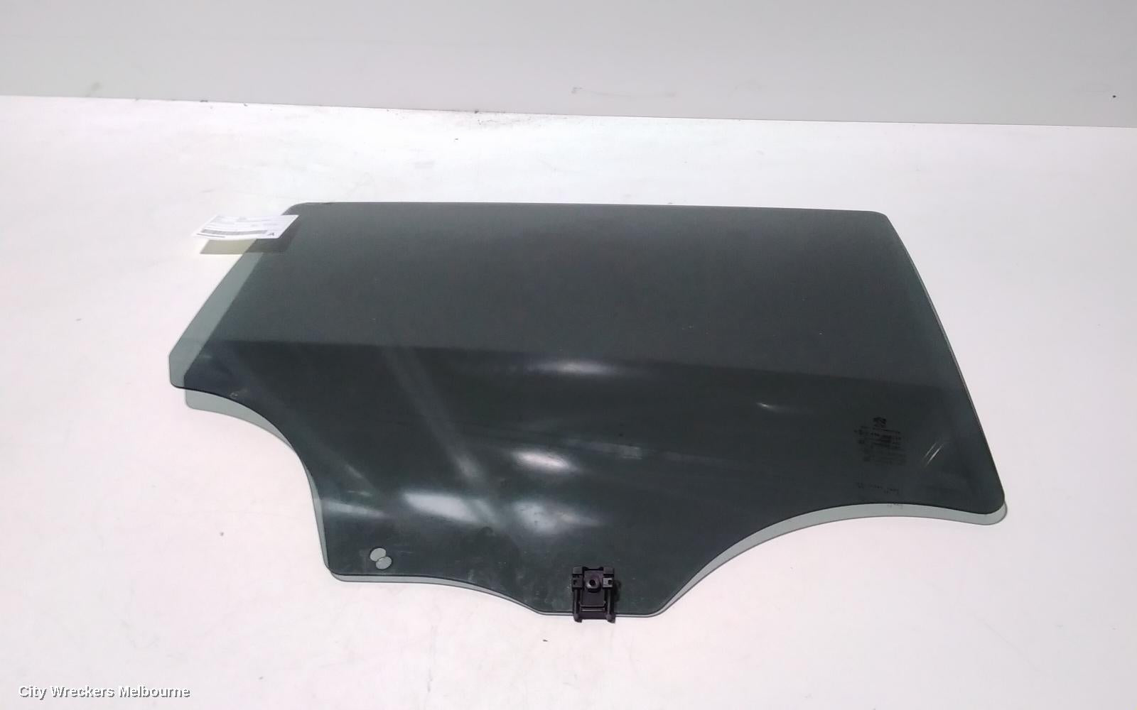 PEUGEOT 2008 RIGHT REAR DOOR WINDOW, A94, 10/2013 - 12/2018 - Image 1