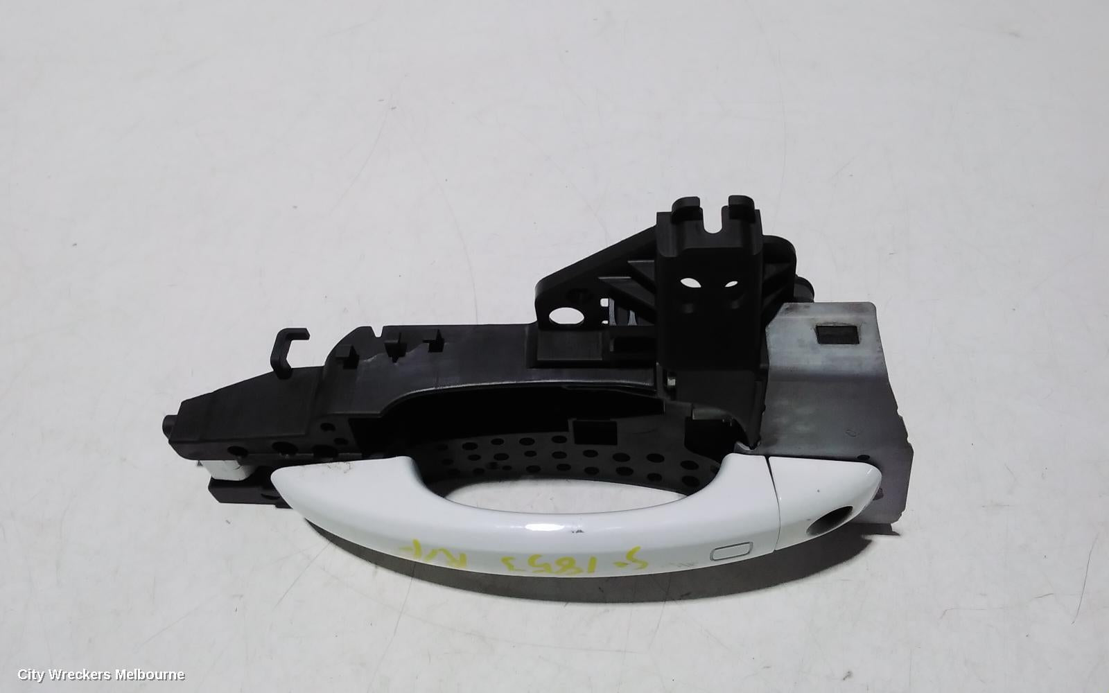 HYUNDAI VELOSTER DOOR HANDLE, OUTER, RH FRONT, NON SENSOR TYPE, FS, 02/2012 - 02/2018 - Image 3