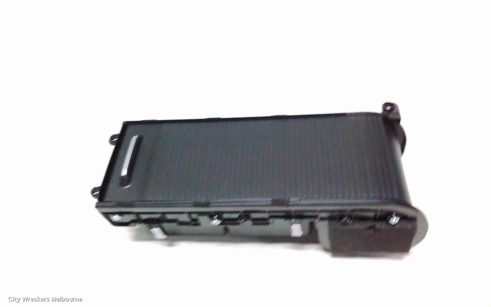 HYUNDAI I30, PD, HATCH, 03/2017 ONWARDS, CUP HOLDER: 118460 - Image 2