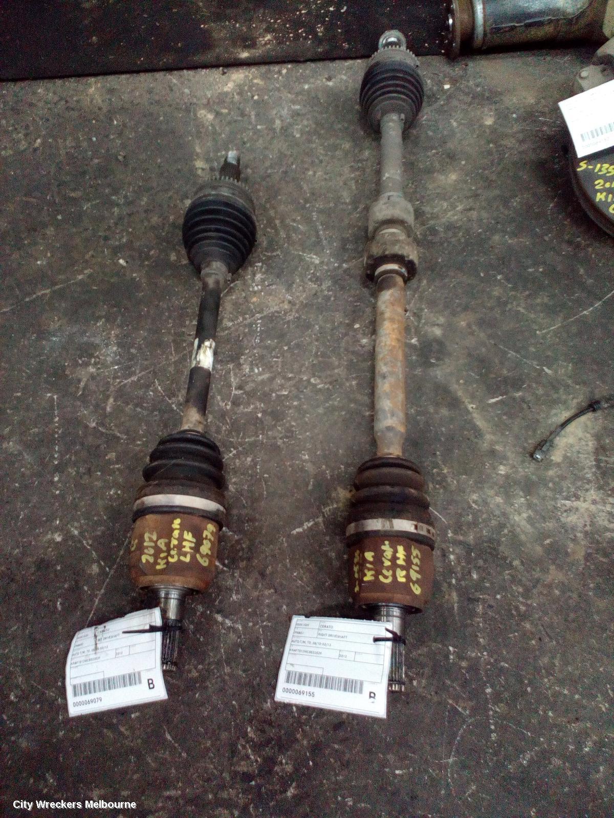 KIA CERATO RIGHT DRIVESHAFT, AUTO T/M, TD, 08/2010 - 03/2013 - Image 2