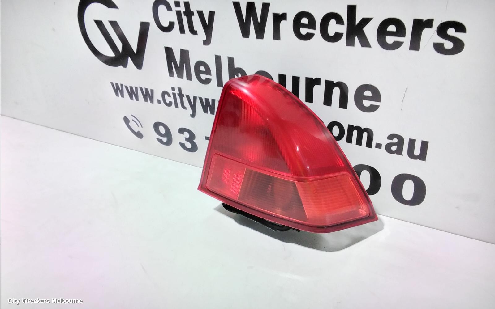 HONDA CIVIC RIGHT TAILLIGHT, 7TH GEN, SEDAN, LENS# P2662, 11/2000 - 09/2003 - Image 2